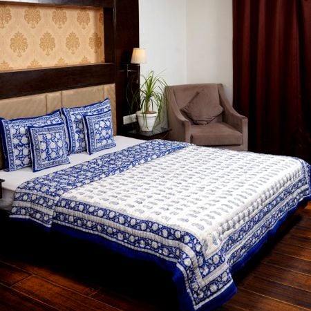Blue Elegance Cotton Quilt